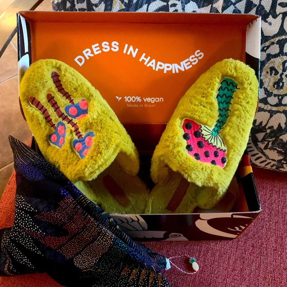 FARM Rio Mushroom Furry Slippers